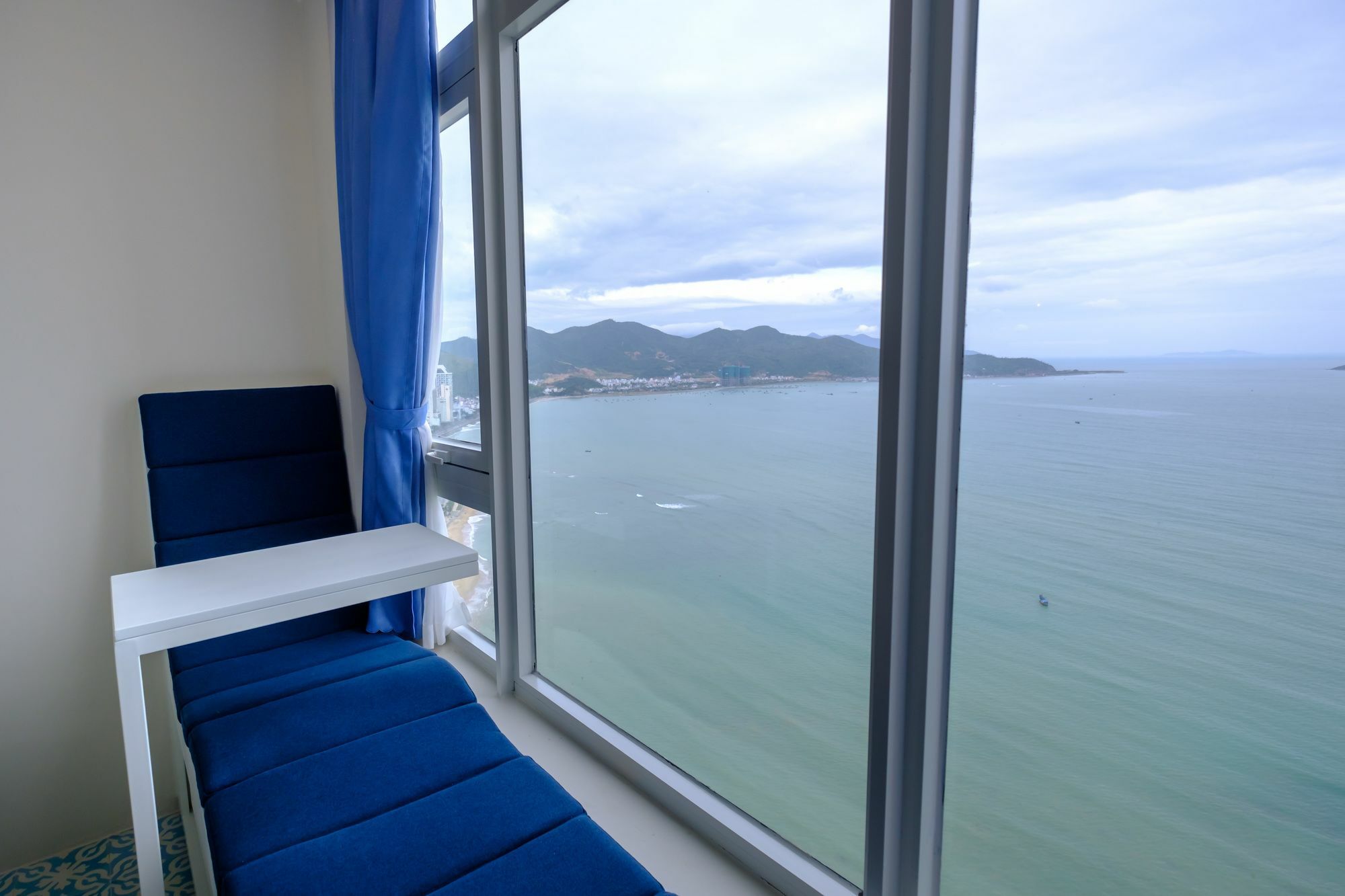 Sunrise Hon Chong Ocean View Apartment Nha Trang Dış mekan fotoğraf