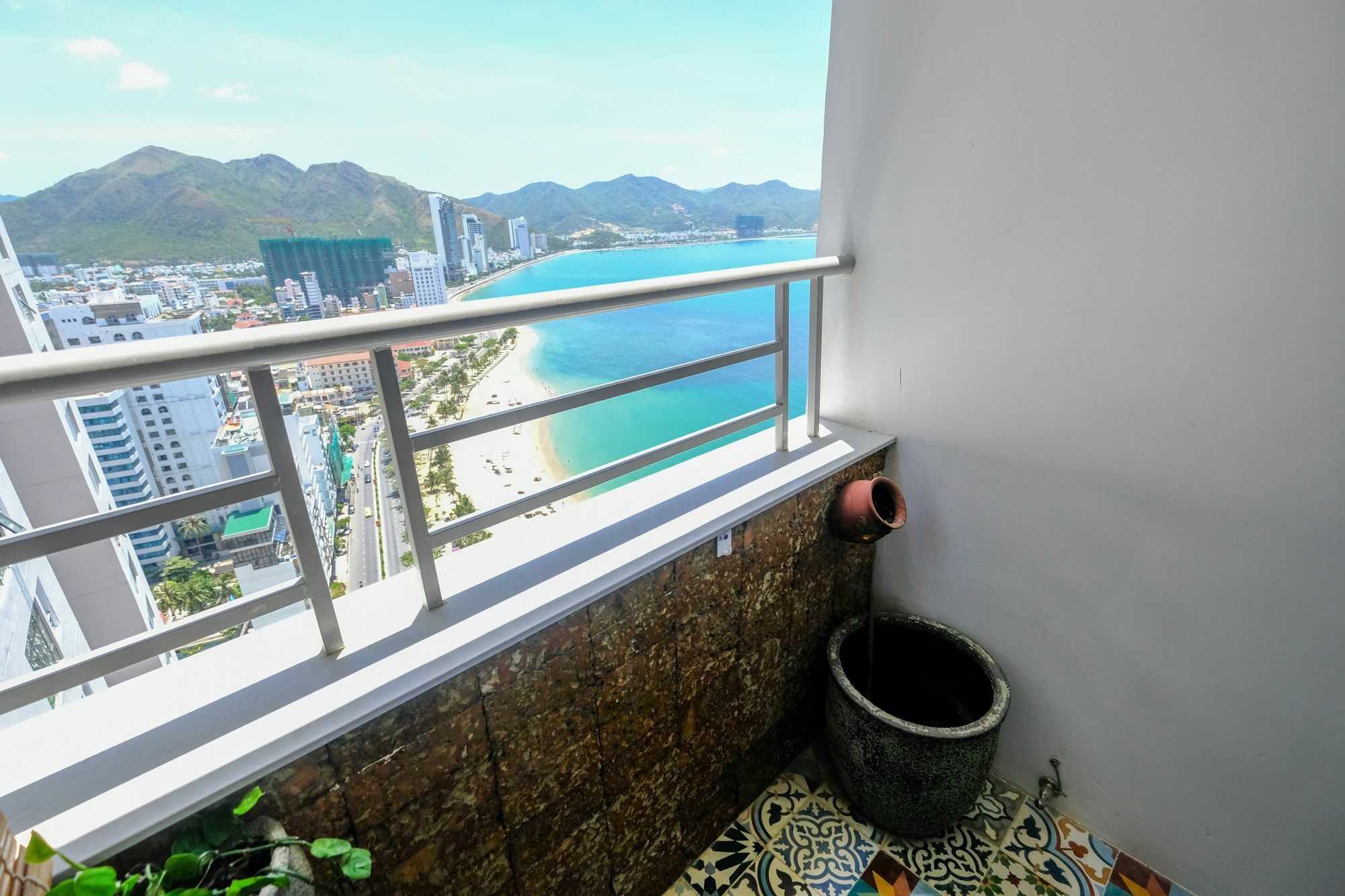 Sunrise Hon Chong Ocean View Apartment Nha Trang Dış mekan fotoğraf