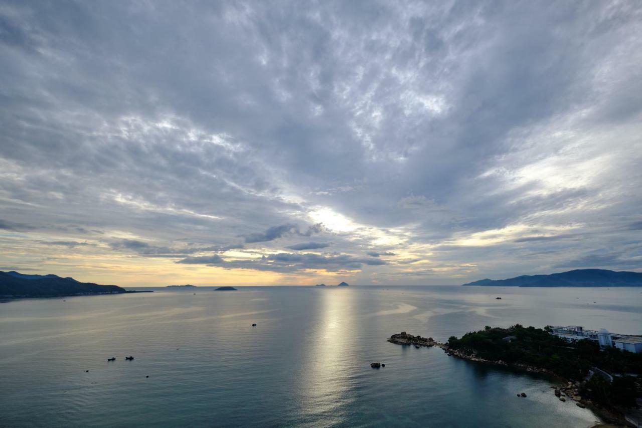 Sunrise Hon Chong Ocean View Apartment Nha Trang Dış mekan fotoğraf